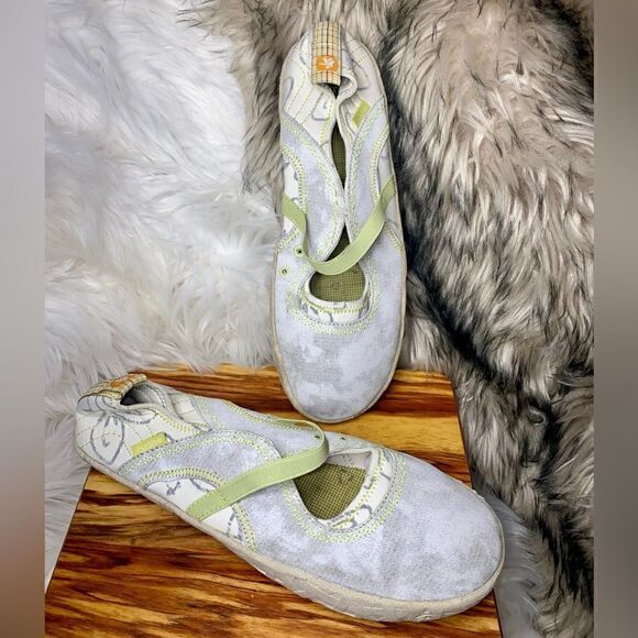 Cushe Shucoon Mary Jane Active Sneaker Women’s Size 11/42EU Slip-on Surfer - Picture 4 of 9